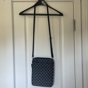 Minnie Mouse Black Tablet Holder/Crossbody Bag
